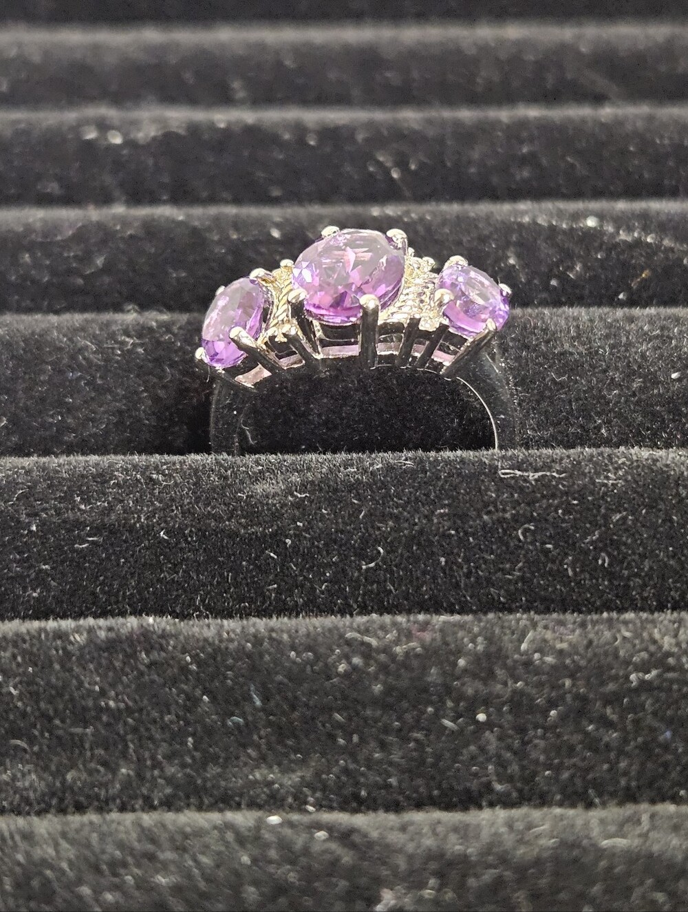 Purple Amethyst Ring Size 7 - Picture 3 of 6
